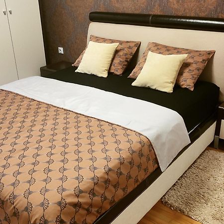 Apartman Jana ビイェリナ エクステリア 写真