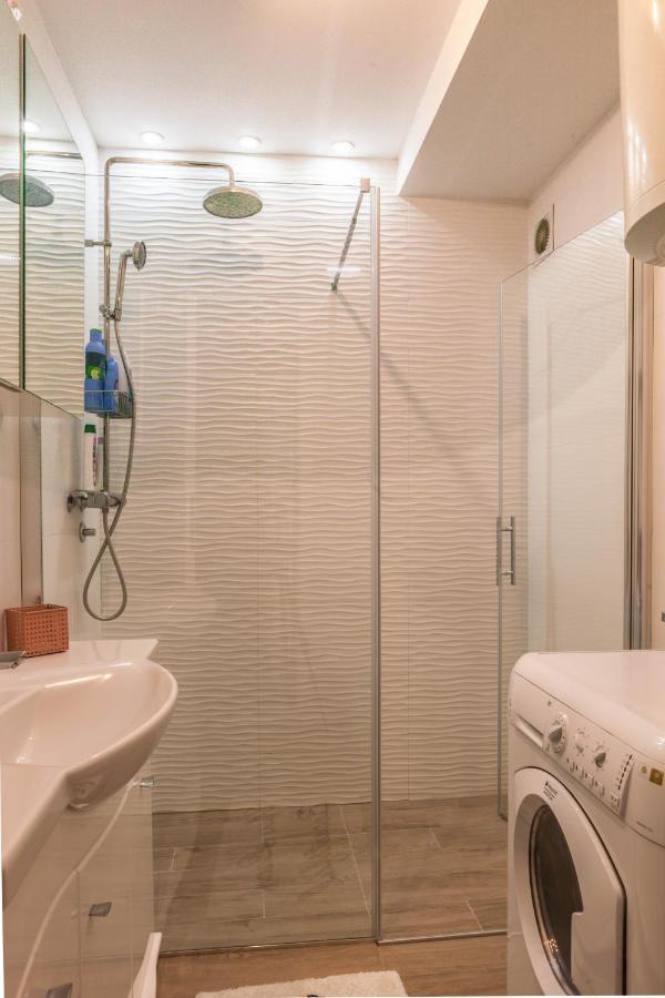 Apartman Jana ビイェリナ エクステリア 写真